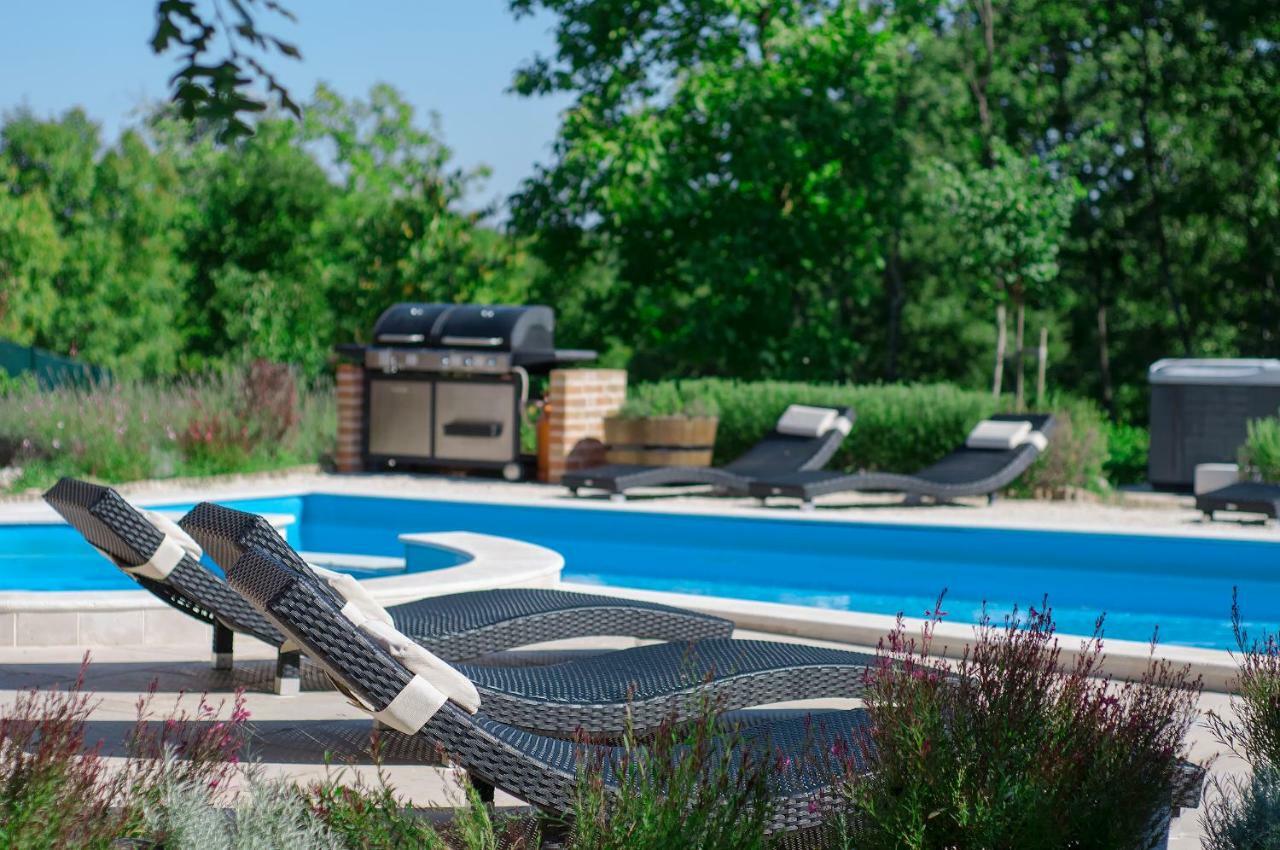 Villas Vea Histria Režanci Extérieur photo