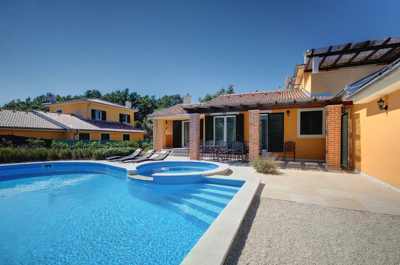 Villas Vea Histria Režanci Extérieur photo
