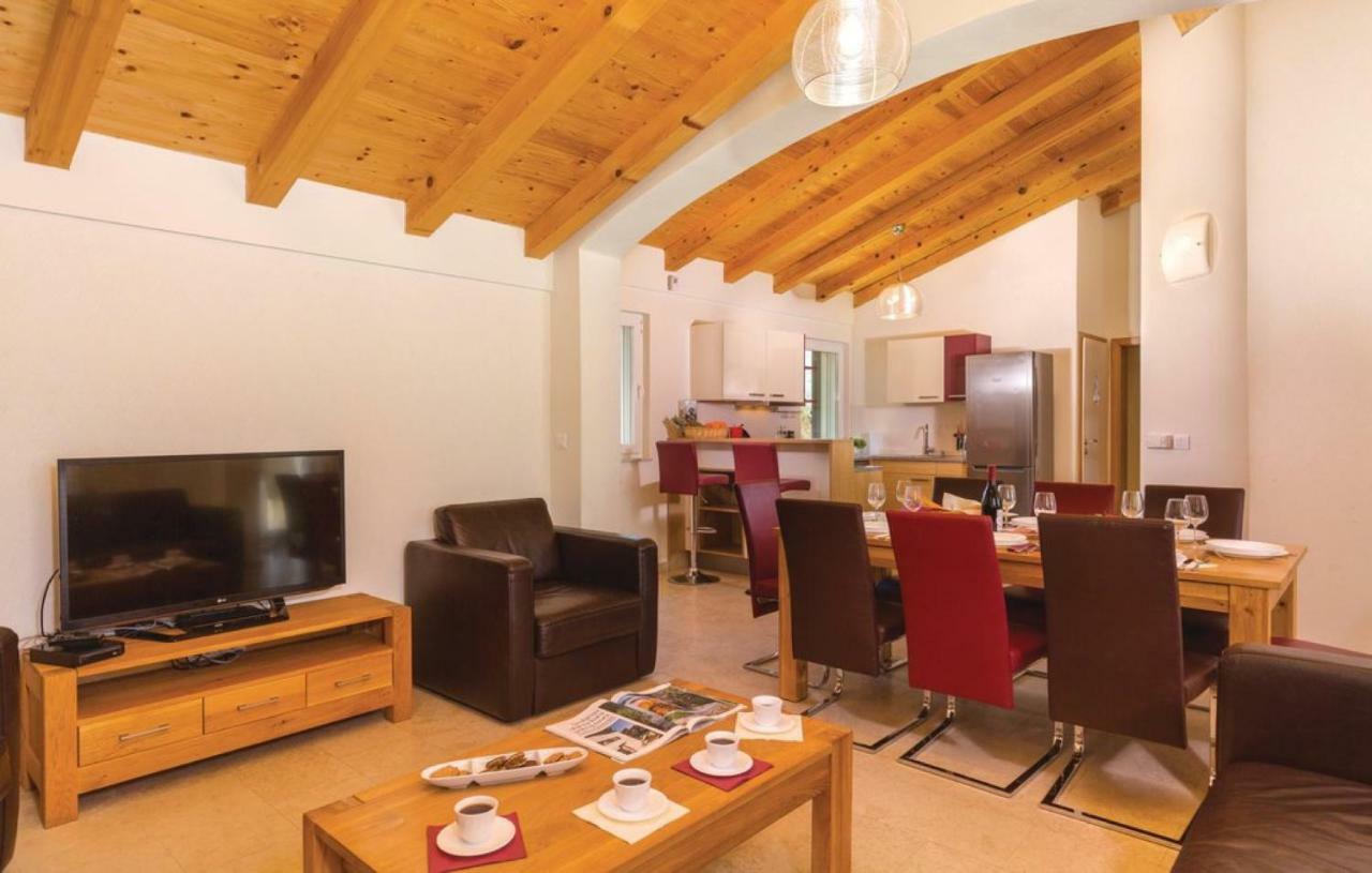 Villas Vea Histria Režanci Extérieur photo