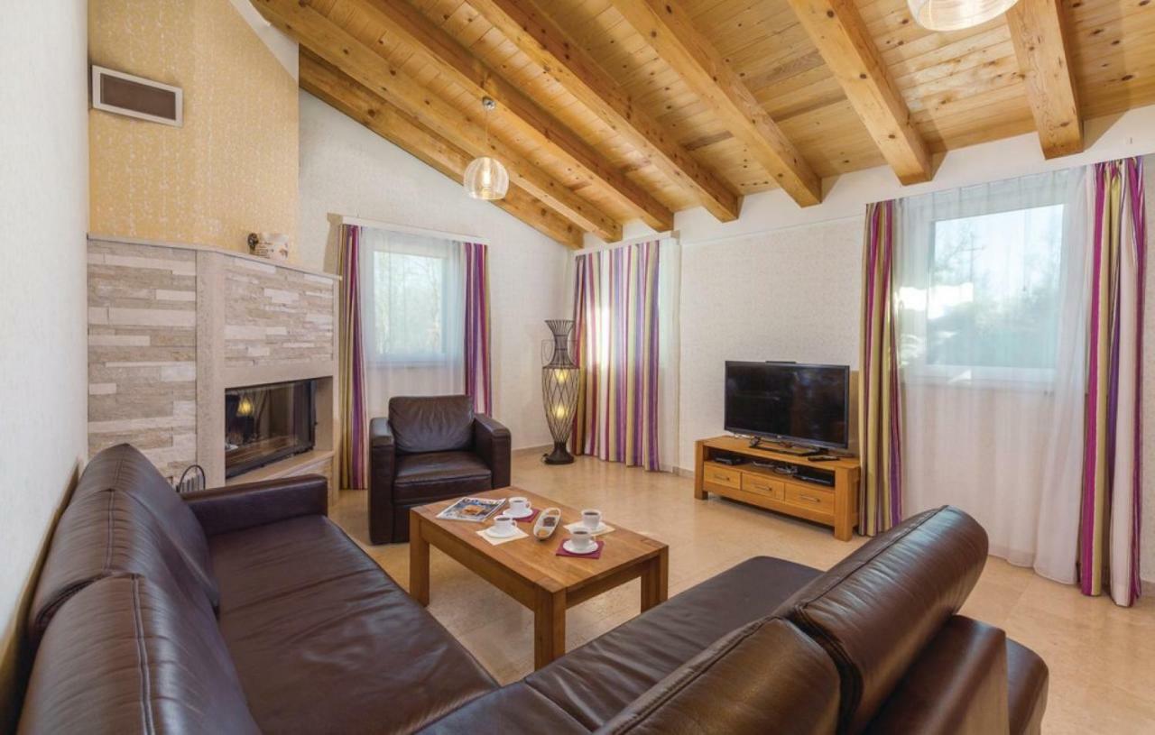Villas Vea Histria Režanci Extérieur photo